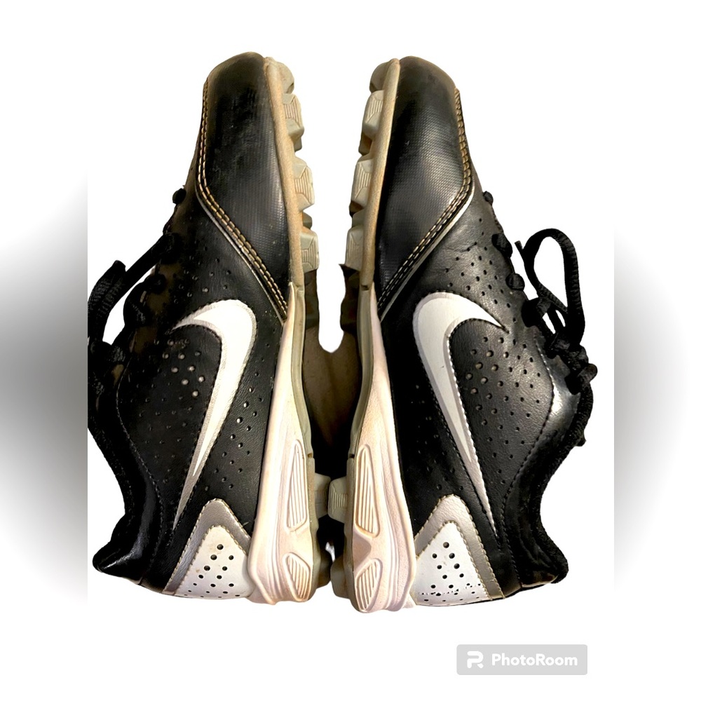Nike boys 1yr sneakers black VGUC